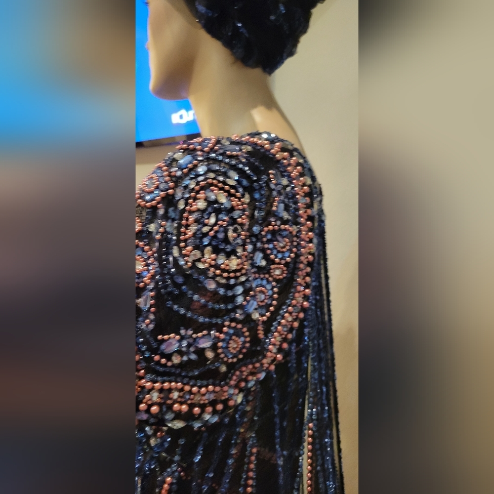 PAMELA ROLAND SEQUINS DRESS WITH CAPE. - Picture 8 of 9
